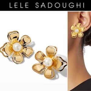 Lele Sadoughi Pearl Azalea Button Earrings in Gold 125$NWT